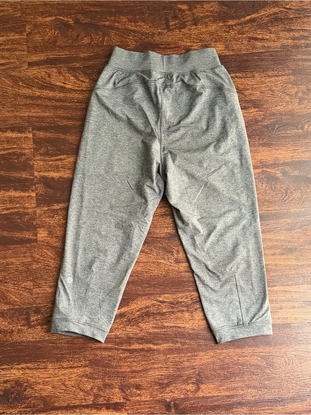 lululemon Rejuvenate Crop 18” Heathered Black Gray Size 2